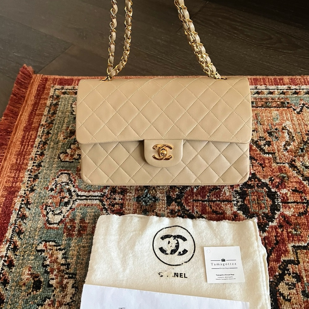 ❌SOLD❌Chanel Classic Vintage Medium Beige Double Flap Bag - Picture 3 of 11
